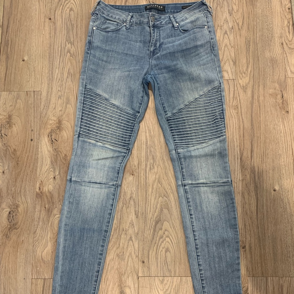 Bullhead Skinny Jeans - Size 26